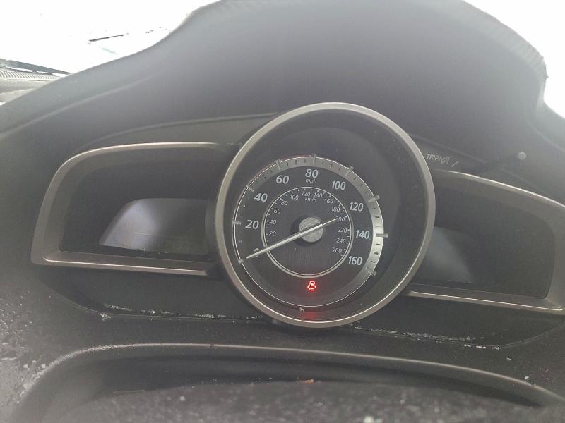 Фото 9 - MAZDA 3