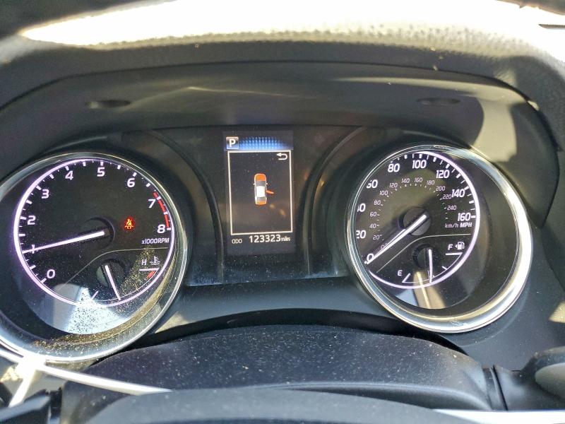 Фото 9 - TOYOTA CAMRY