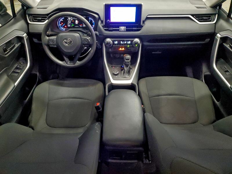 Фото 8 - TOYOTA RAV4