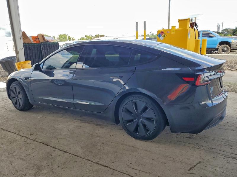 Фото 2 - TESLA MODEL 3