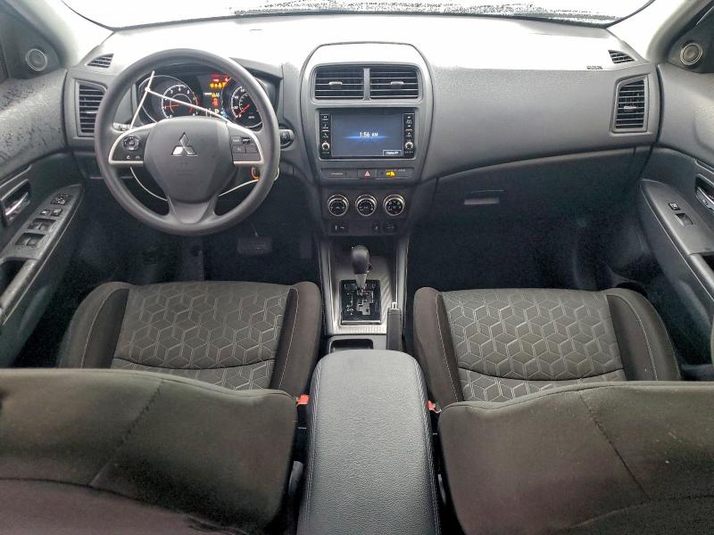 Фото 8 - MITSUBISHI OUTLANDER