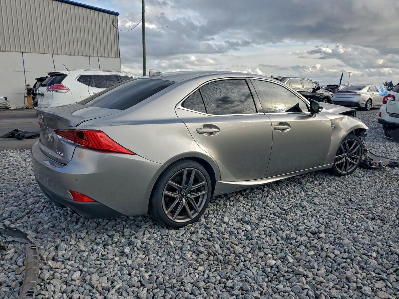 Фото 3 - LEXUS IS