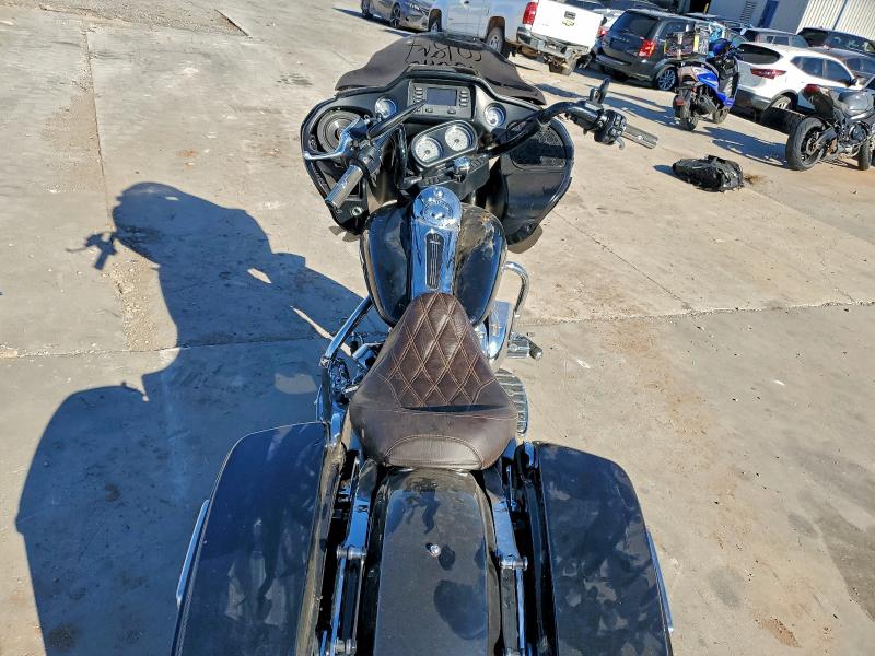 HARLEY-DAVIDSON FL 2021