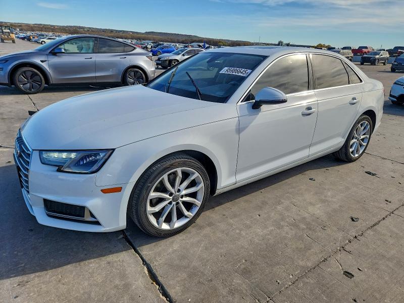 Фото 1 - AUDI A4