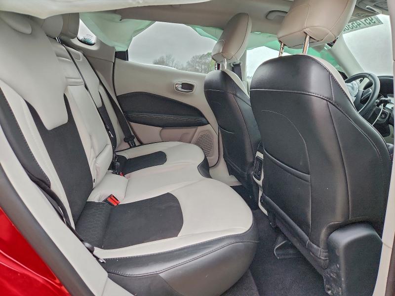 Фото 11 - JEEP COMPASS