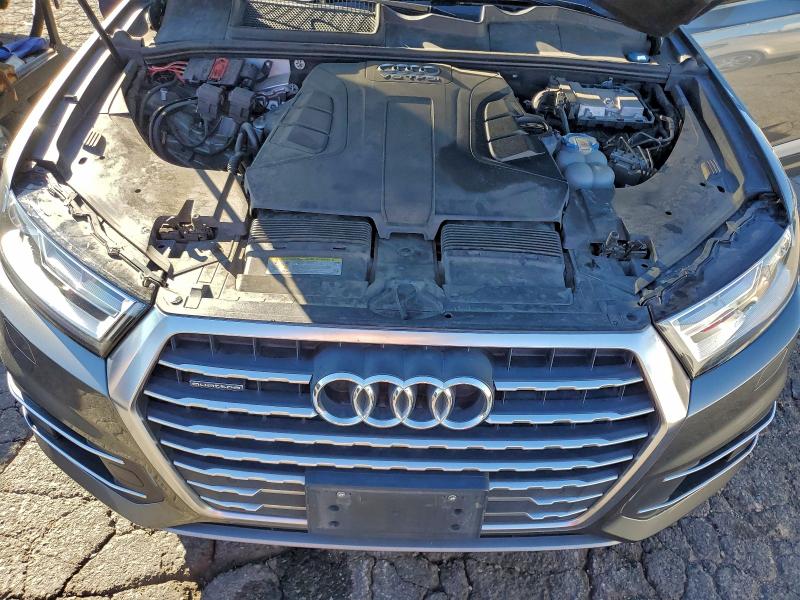 Фото 12 - AUDI Q7