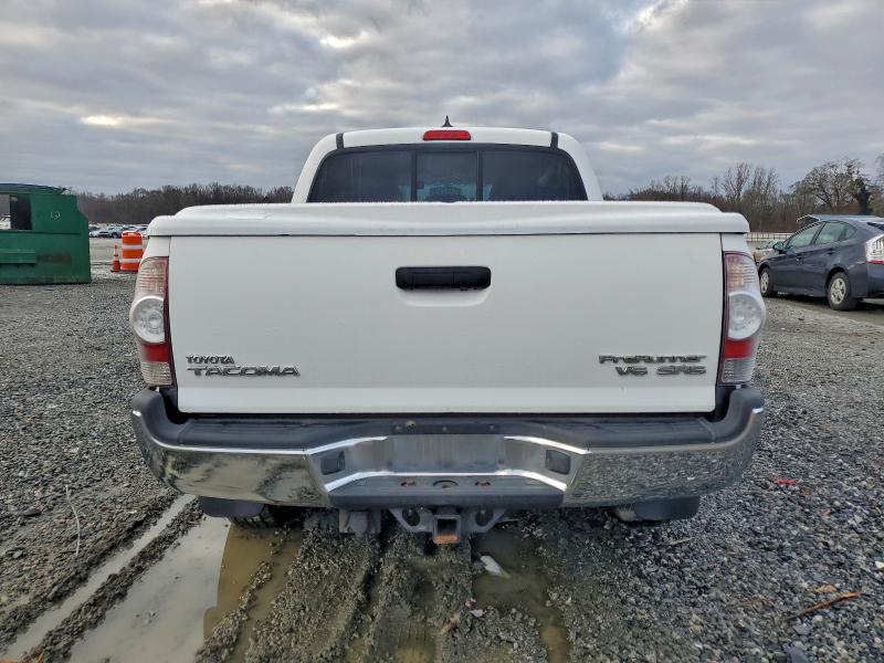 Фото 6 - TOYOTA TACOMA