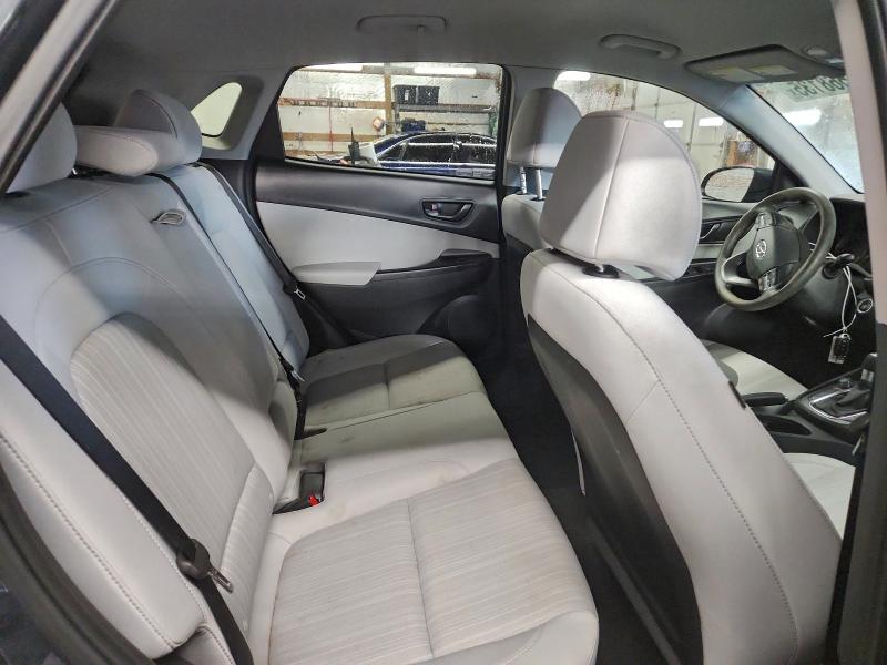 Фото 10 - HYUNDAI KONA