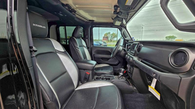 Фото 5 - JEEP GLADIATOR