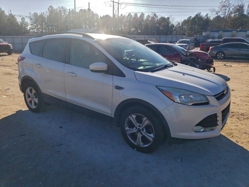 Фото 4 - FORD ESCAPE