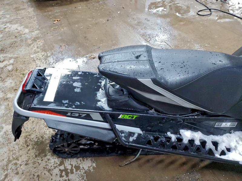 ARCTIC-CAT ZR8000 2019