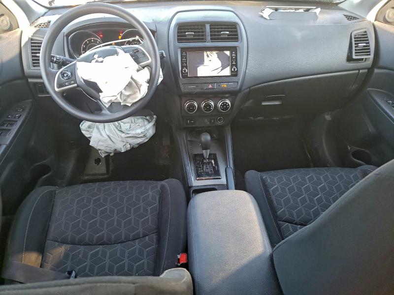 Фото 8 - MITSUBISHI OUTLANDER