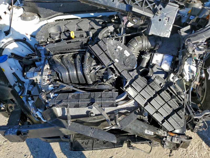 Фото 11 - HYUNDAI VENUE