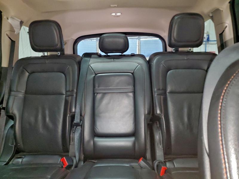 Фото 10 - LINCOLN AVIATOR