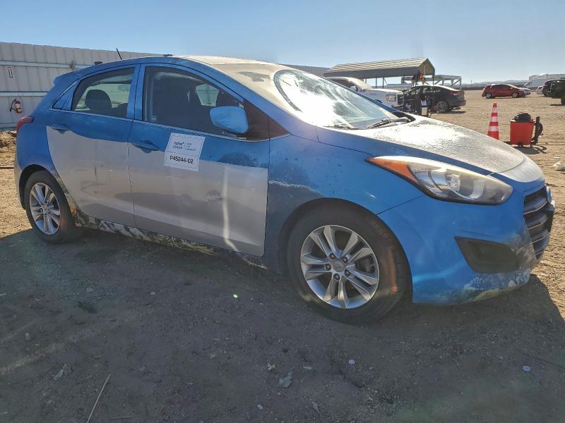 Фото 4 - HYUNDAI ELANTRA