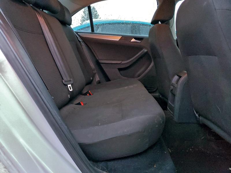 Фото 10 - VOLKSWAGEN JETTA