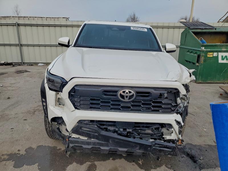 Фото 5 - TOYOTA TACOMA