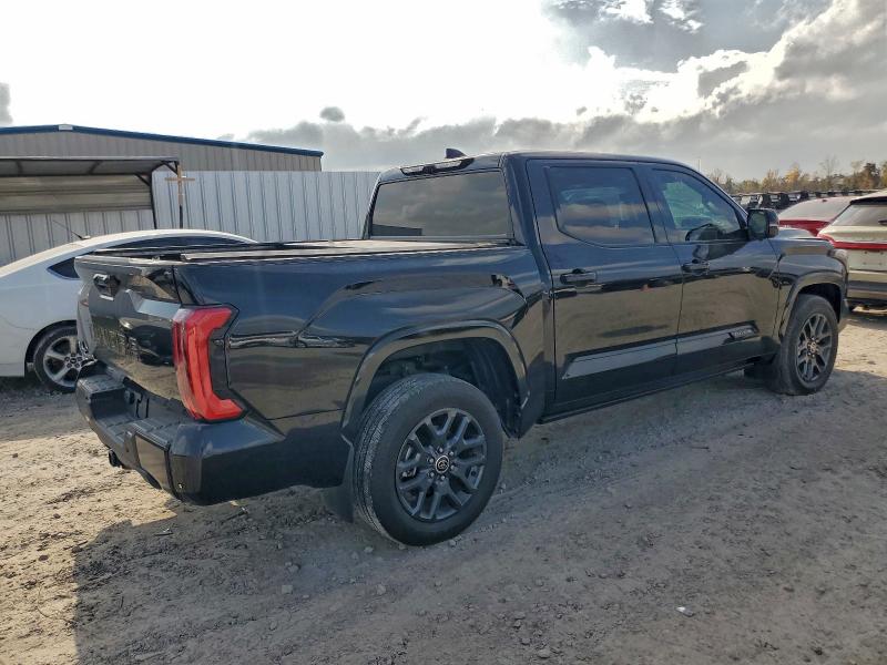 Фото 3 - TOYOTA TUNDRA