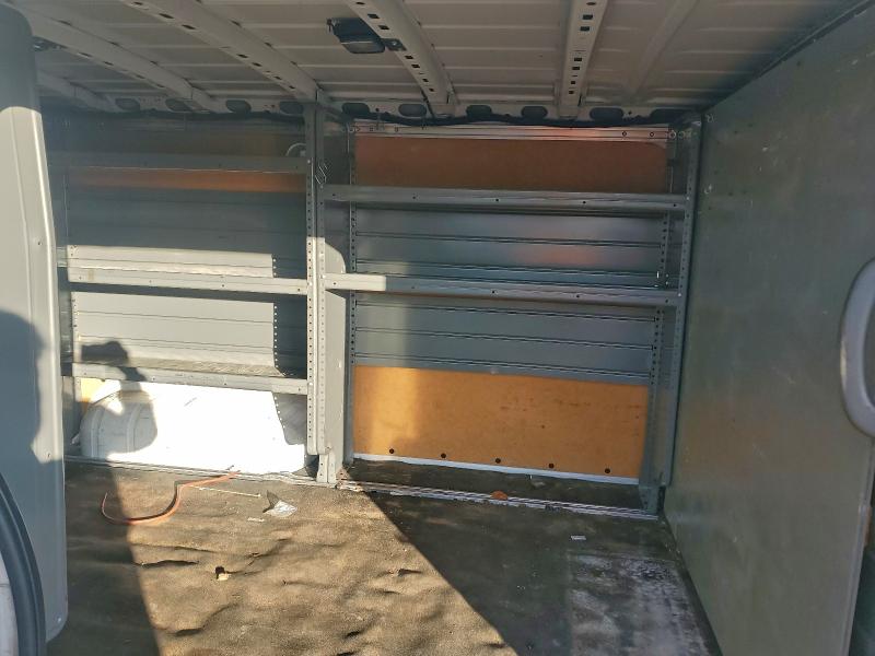 Фото 11 - NISSAN NV