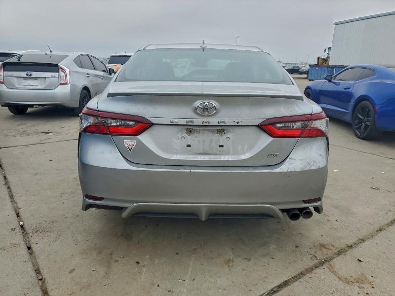 Фото 6 - TOYOTA CAMRY