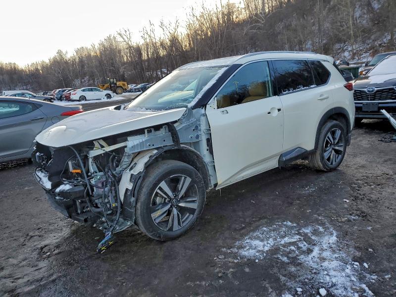 Фото 1 - NISSAN ROGUE