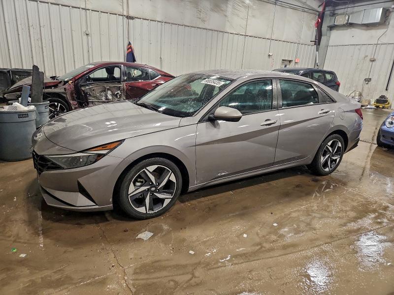 Фото 1 - HYUNDAI ELANTRA