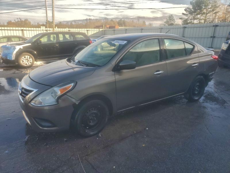 Фото 1 - NISSAN VERSA