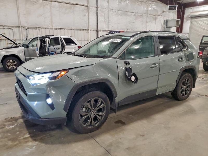 Фото 1 - TOYOTA RAV4