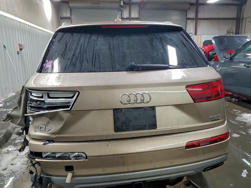 Фото 6 - AUDI Q7