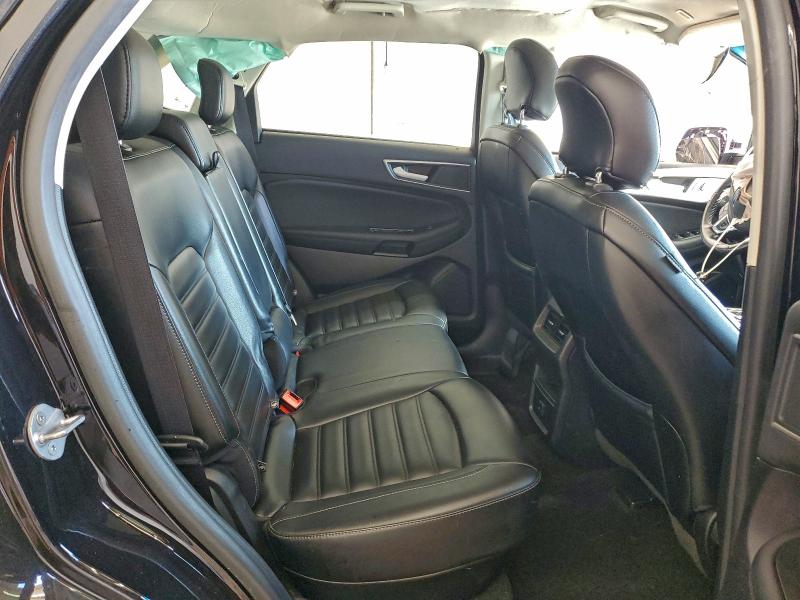 Фото 11 - FORD EDGE