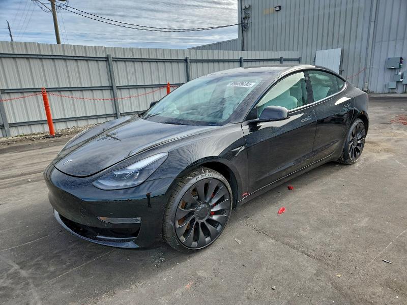 Фото 1 - TESLA MODEL 3