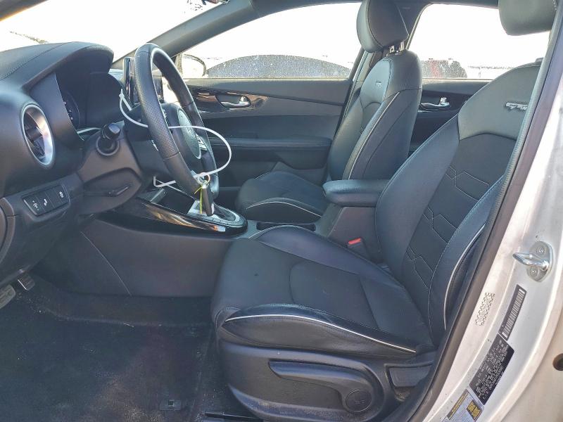 Фото 7 - KIA FORTE