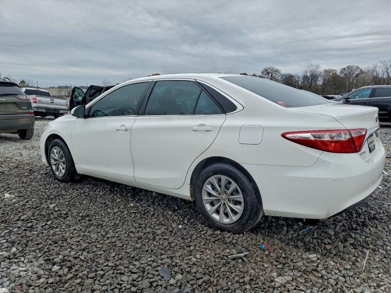 Фото 2 - TOYOTA CAMRY