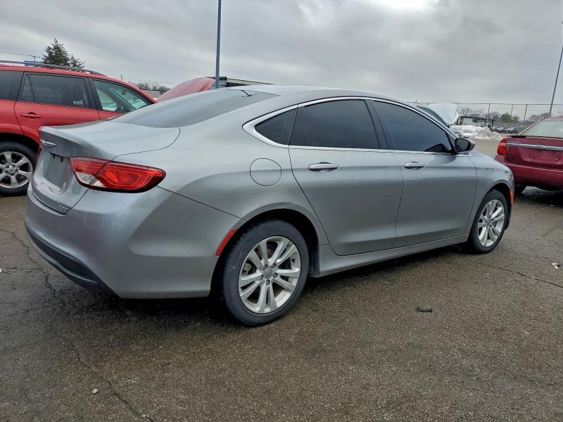 Фото 3 - CHRYSLER 200