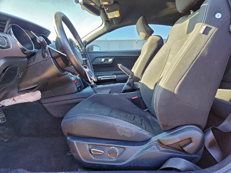 Фото 7 - FORD MUSTANG