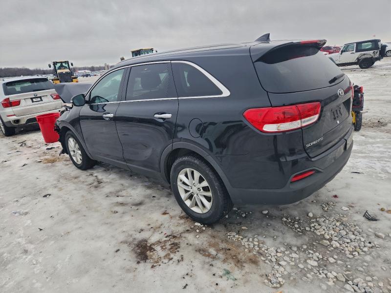 Фото 2 - KIA SORENTO