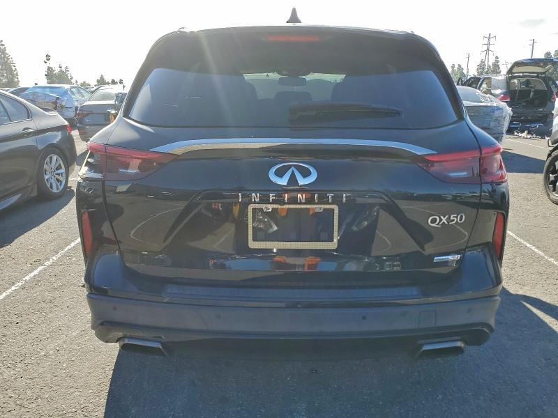 Фото 6 - INFINITI QX50