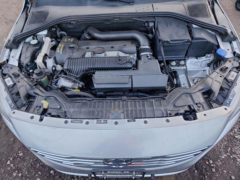 Фото 11 - VOLVO V60