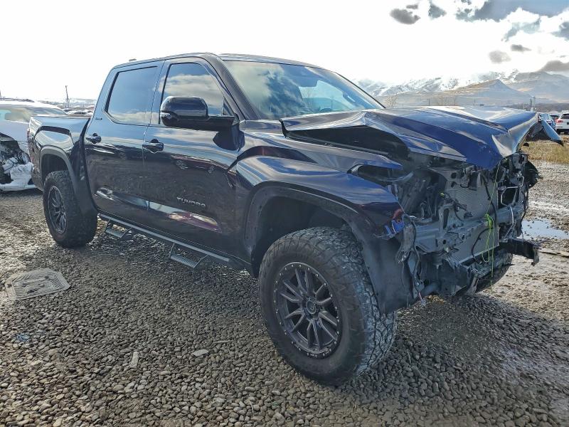 Фото 4 - TOYOTA TUNDRA