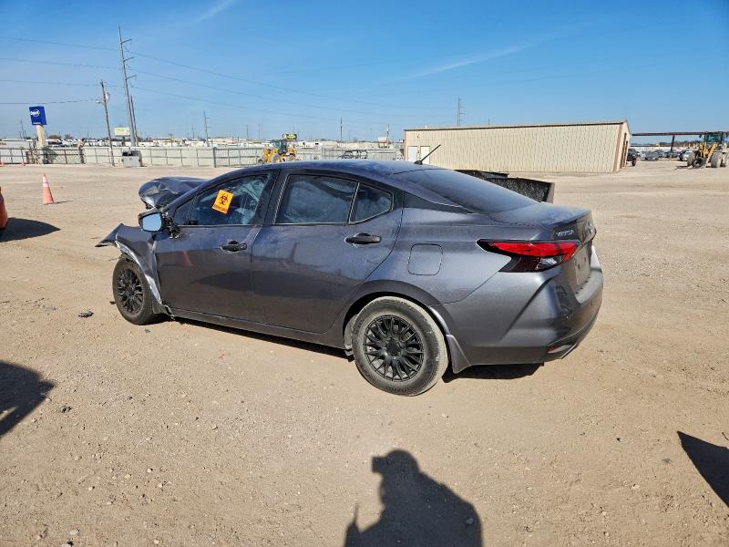 Фото 2 - NISSAN VERSA