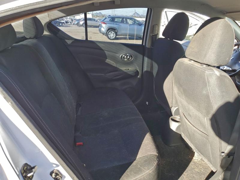 Фото 10 - NISSAN VERSA