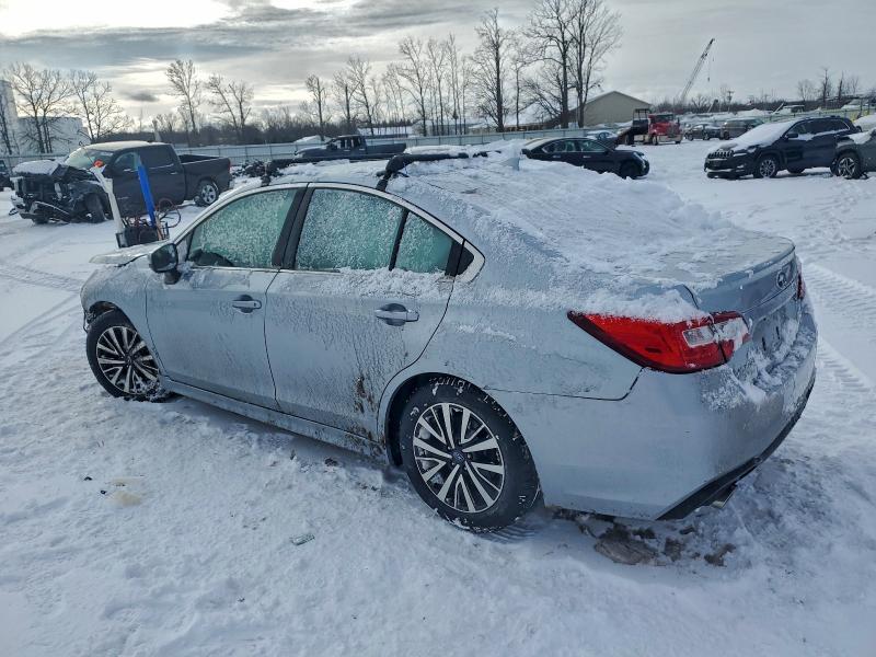 Фото 2 - SUBARU LEGACY