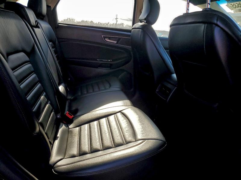 Фото 11 - FORD EDGE