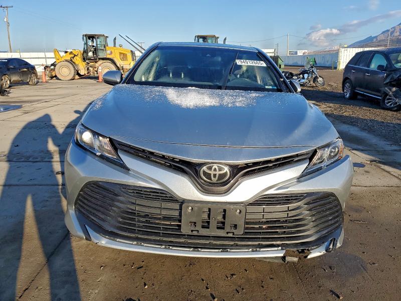 Фото 5 - TOYOTA CAMRY