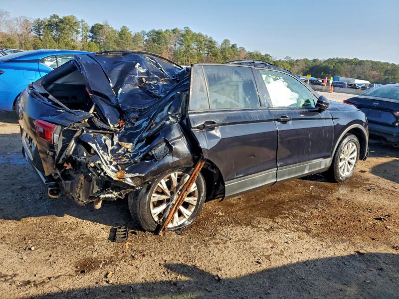 Фото 3 - VOLKSWAGEN TIGUAN