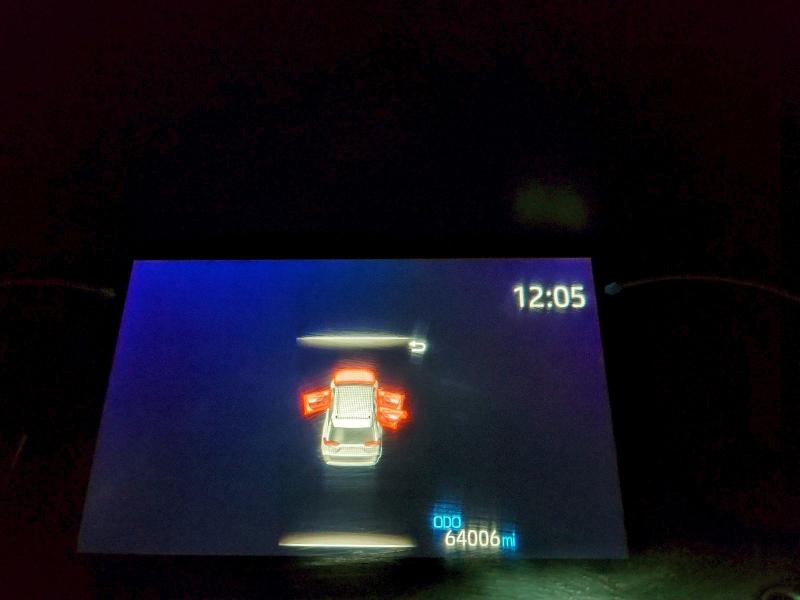 Фото 9 - TOYOTA RAV4