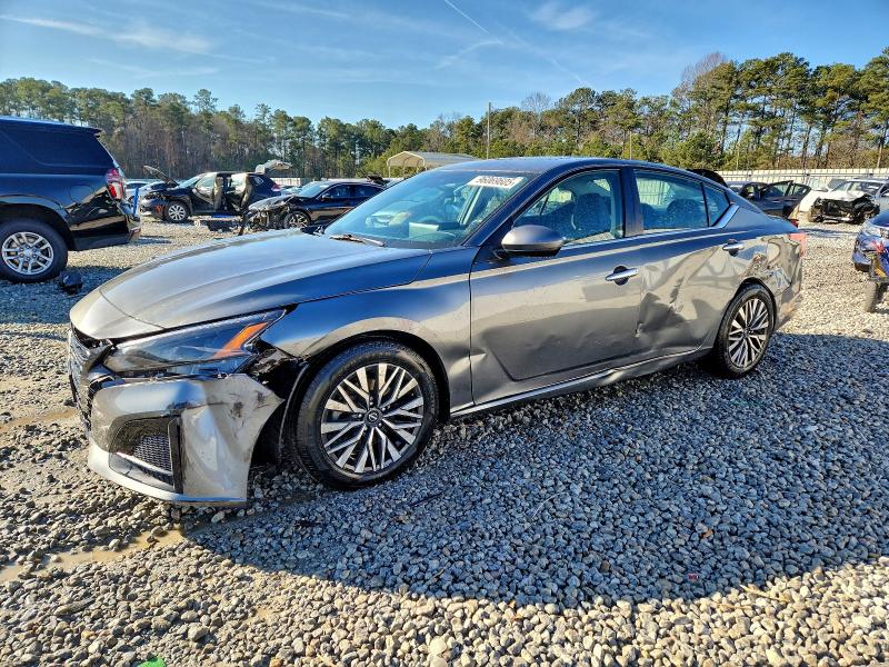 Фото 1 - NISSAN ALTIMA