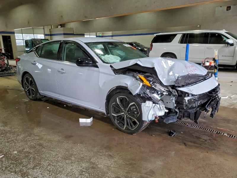 Фото 4 - NISSAN ALTIMA