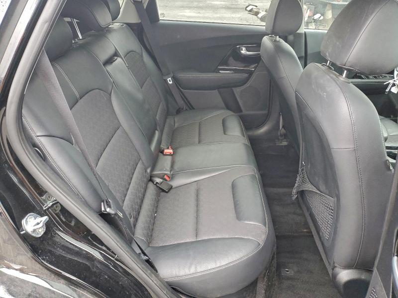 Фото 10 - KIA NIRO