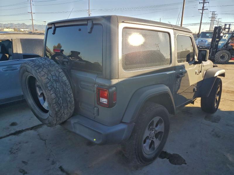 Фото 3 - JEEP WRANGLER